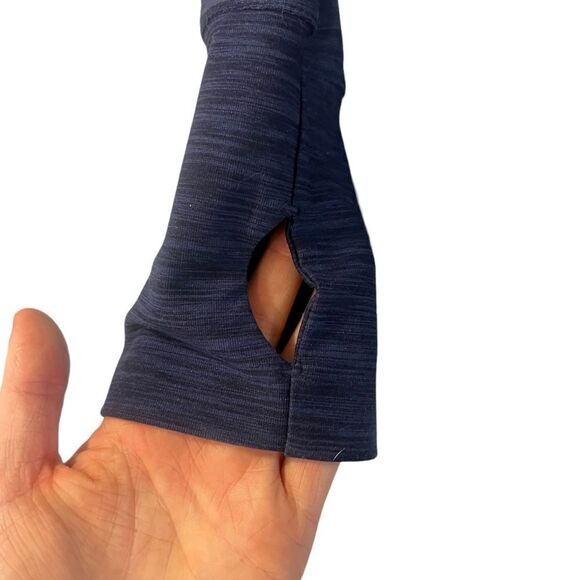 3 for $30! Gap navy active wear sweater. Size xs - Picture 4 of 7